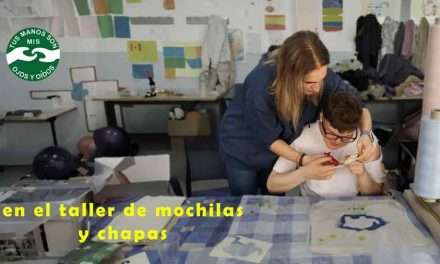 Taller de mochilas y chapas