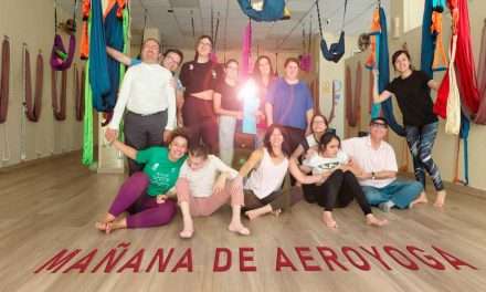 Divertida mañana de aeroyoga